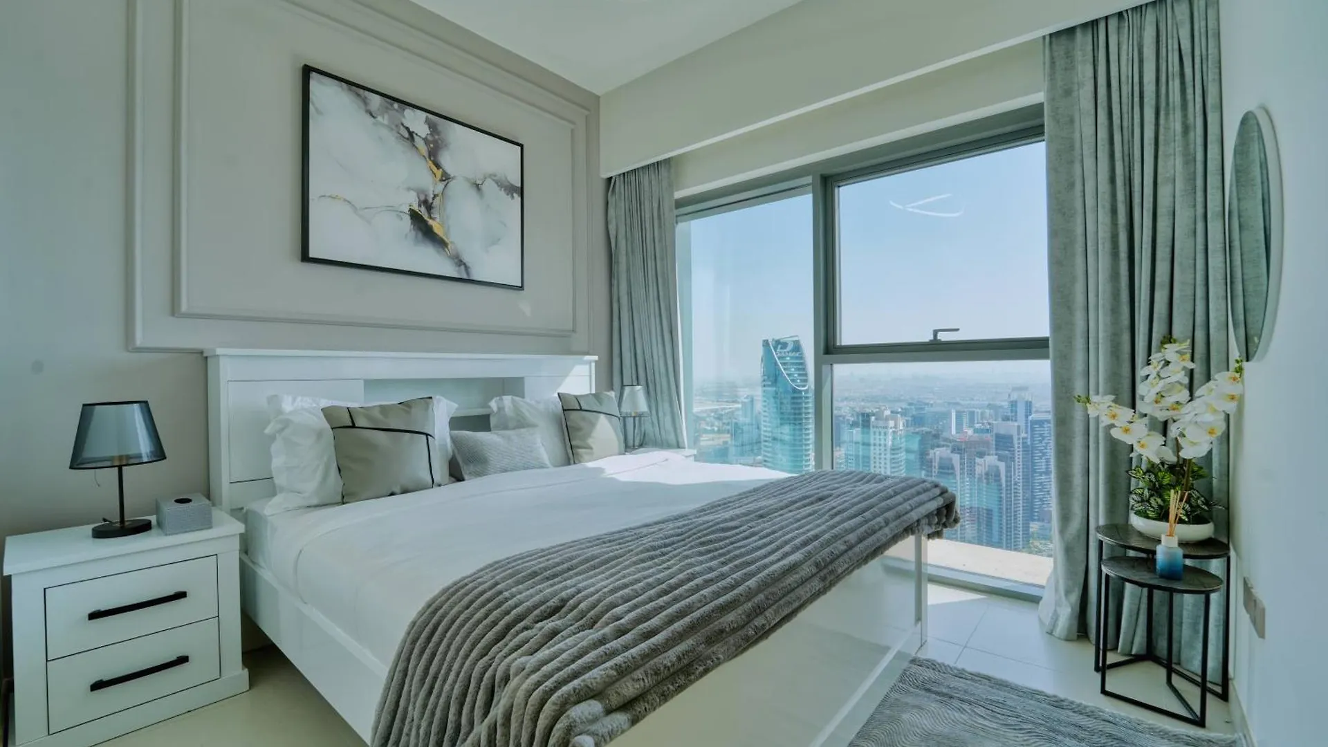 Burj Khalifa Dancing Fountain View Apartment Dubai